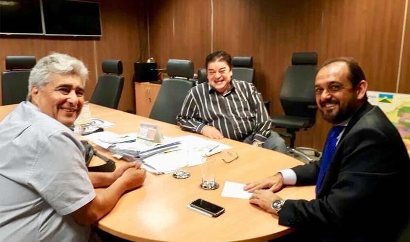 Laerte Gomes anuncia mutirão de saúde da Policlínica Osvaldo Cruz em Ji-Paraná para o final de outubro