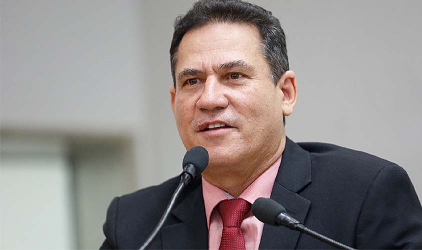 Presidente da Assembleia Legislativa assume governo de Rondônia até o dia 28