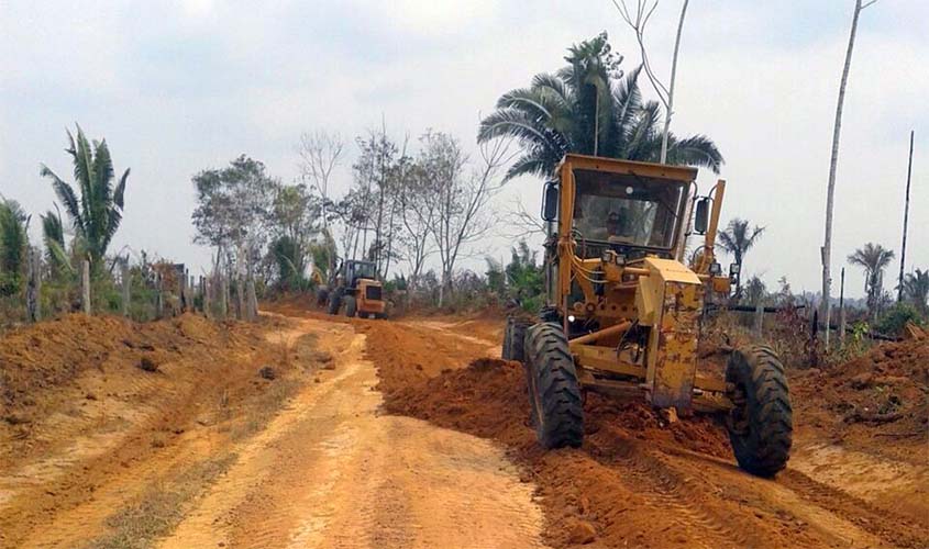 Emenda do deputado Ezequiel Junior garante recuperação de estradas vicinais em Cujubim