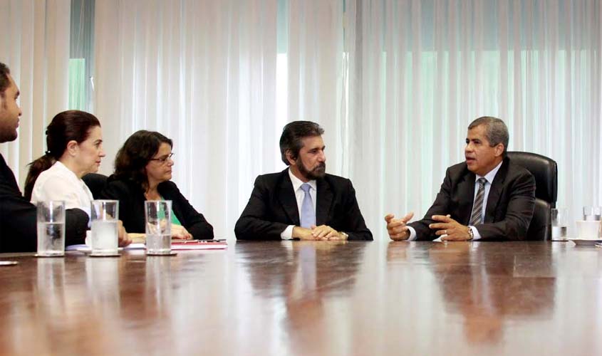 Senador Raupp e deputada Marinha pedem ampliação do crédito fundiário para Rondônia