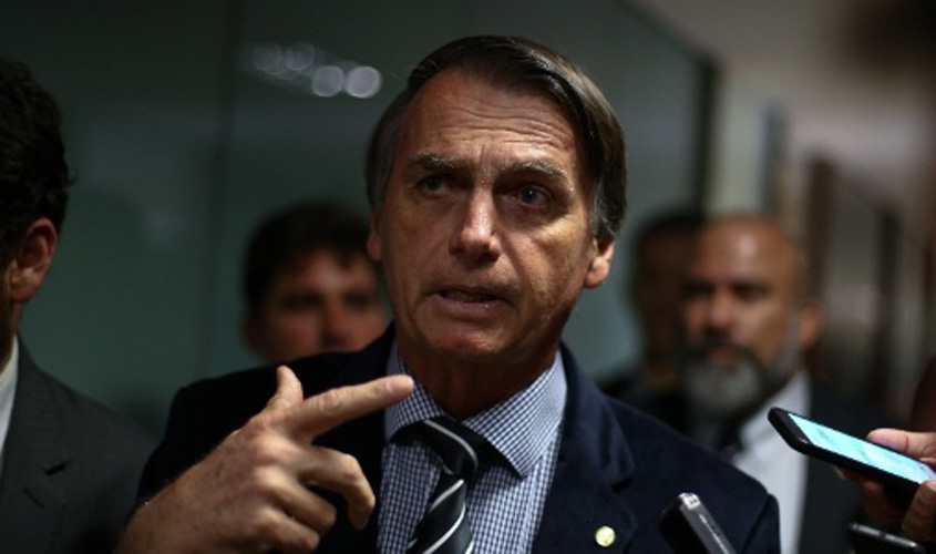 Bolsonaro está consciente e em boas condições clínicas, diz hospital